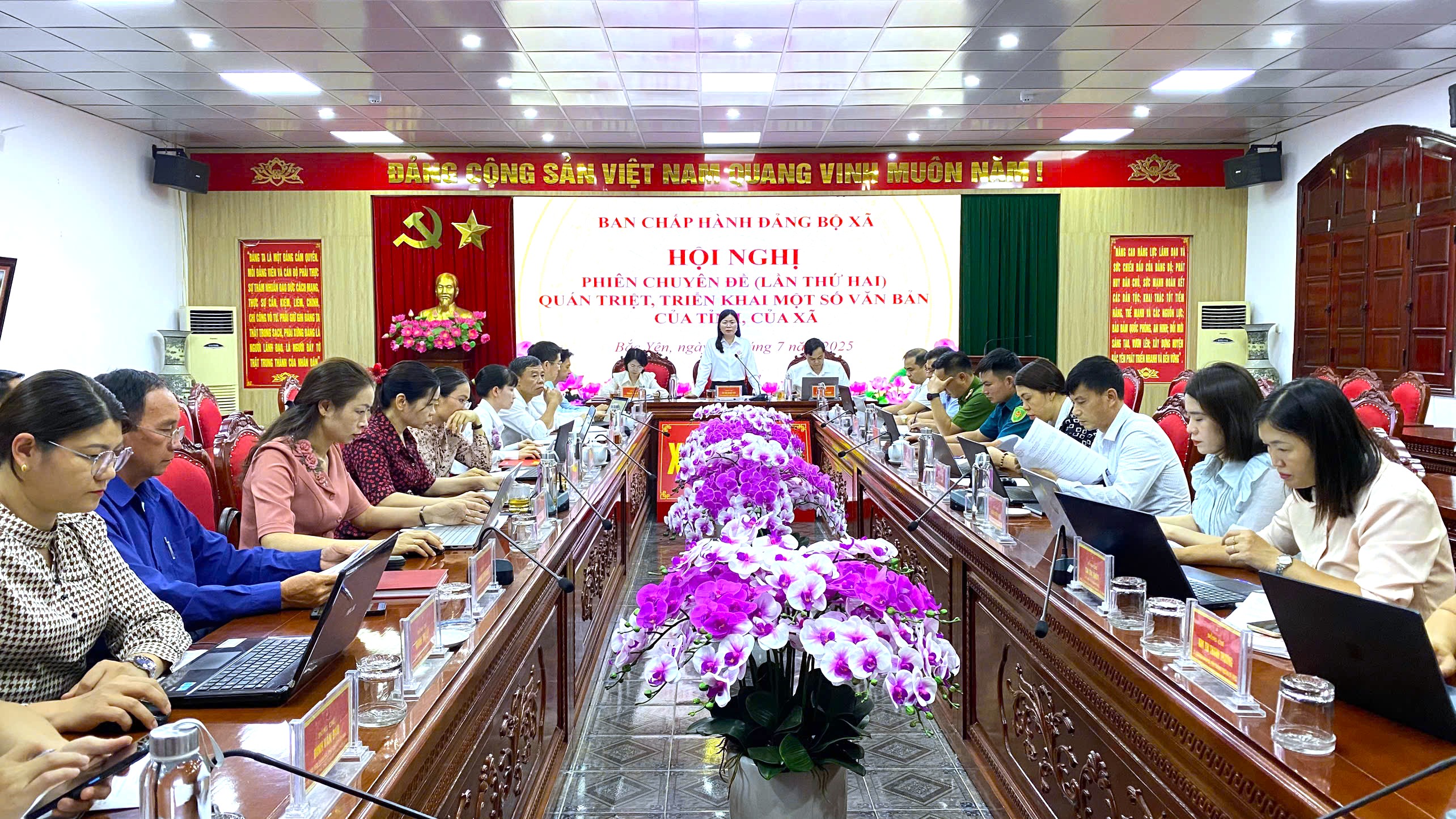 anh tin bai
